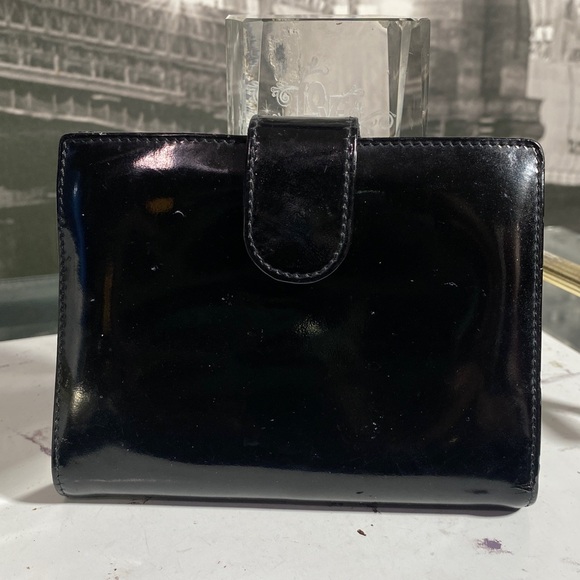 Authentic Chanel CC Patent Leather Wallet - Picture 6 of 16